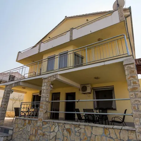 Appartement Damineee - Trogir